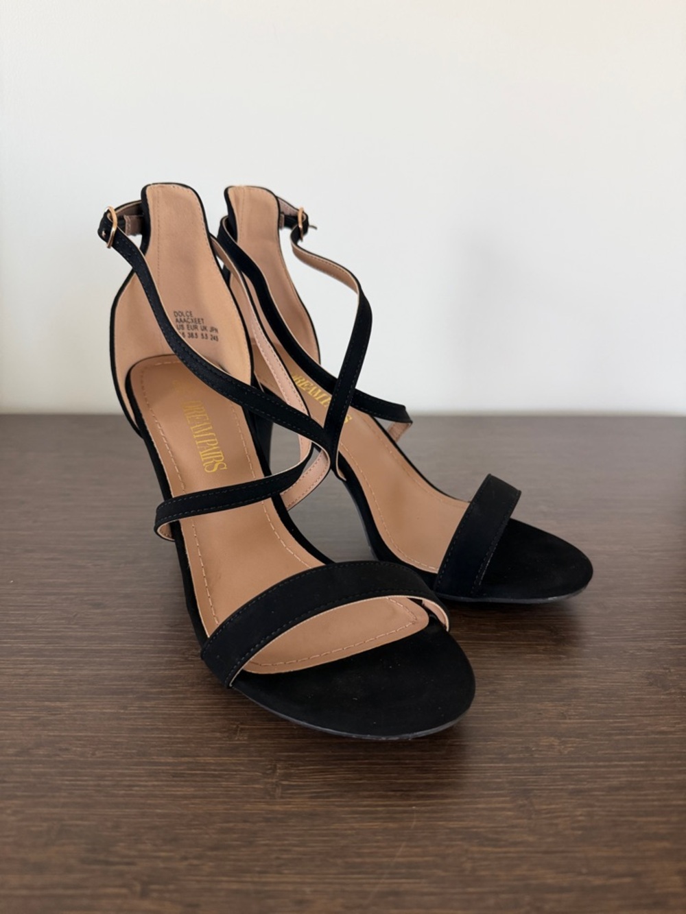 Excellent Condition. Size 7.5 Dream Pairs Dolce Stilettos 3” Heel